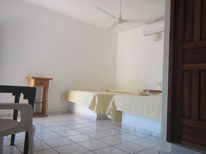 Cocina con utensilios básicos