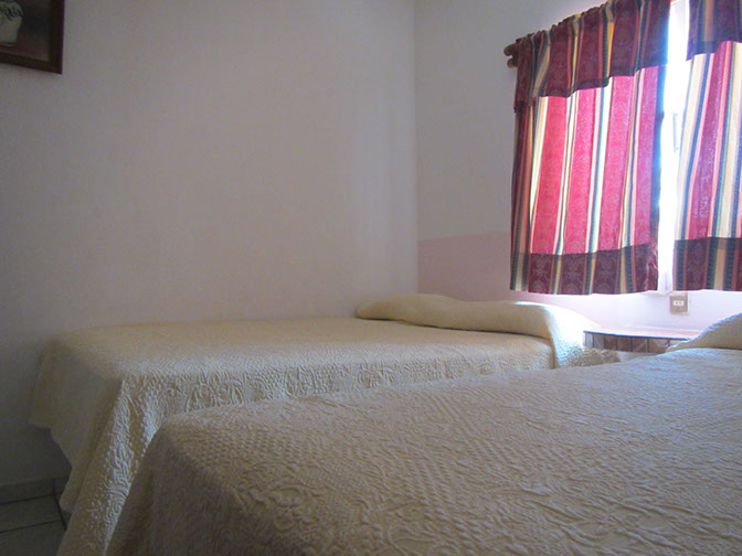 Cocina con utensilios básicos